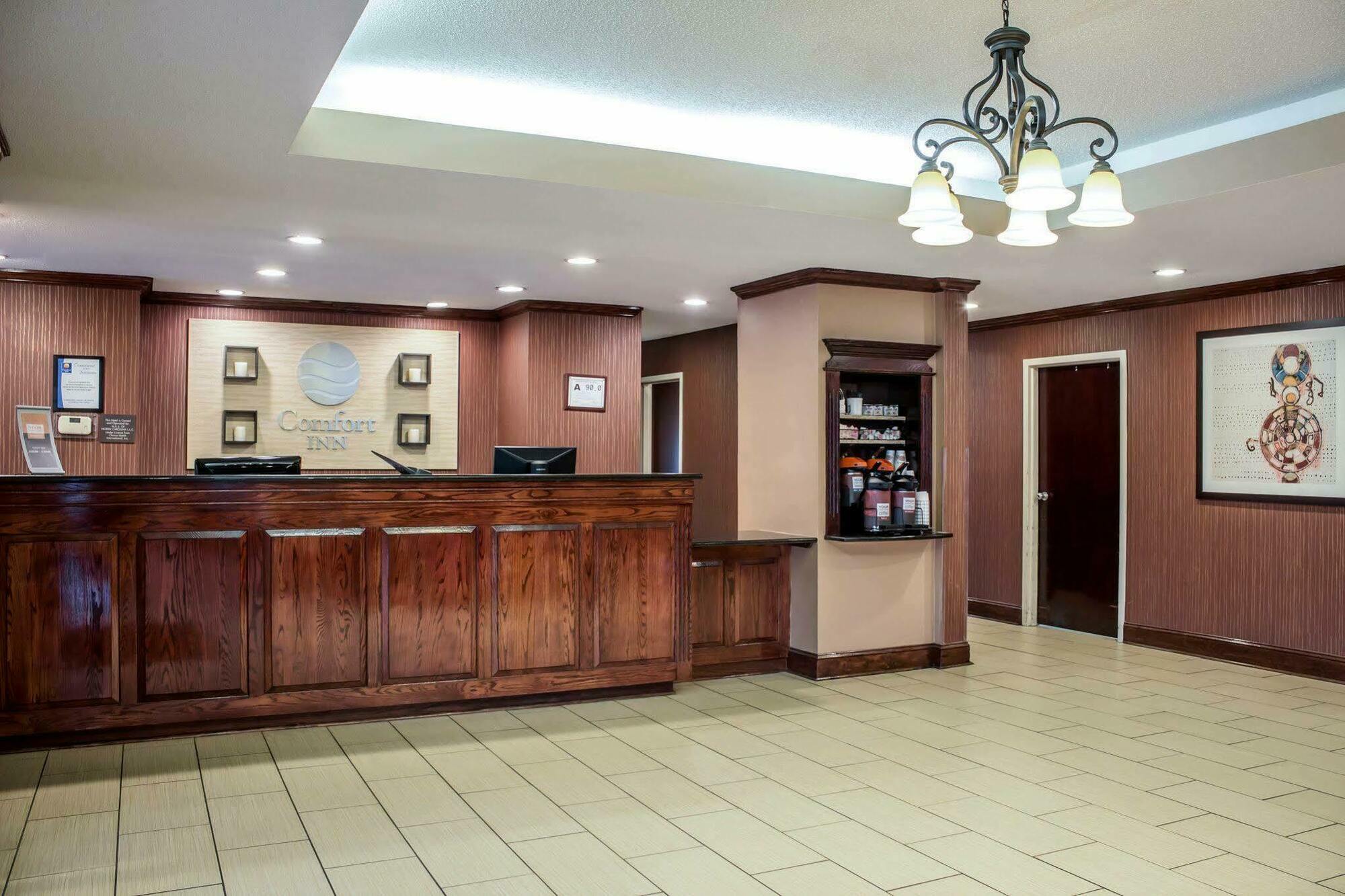 Comfort Inn Fayetteville I-95 エクステリア 写真